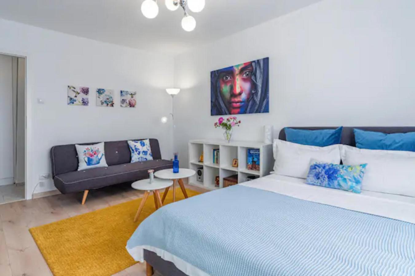 Cosy & Chic Studio Close By Victoria Square Букурещ Екстериор снимка