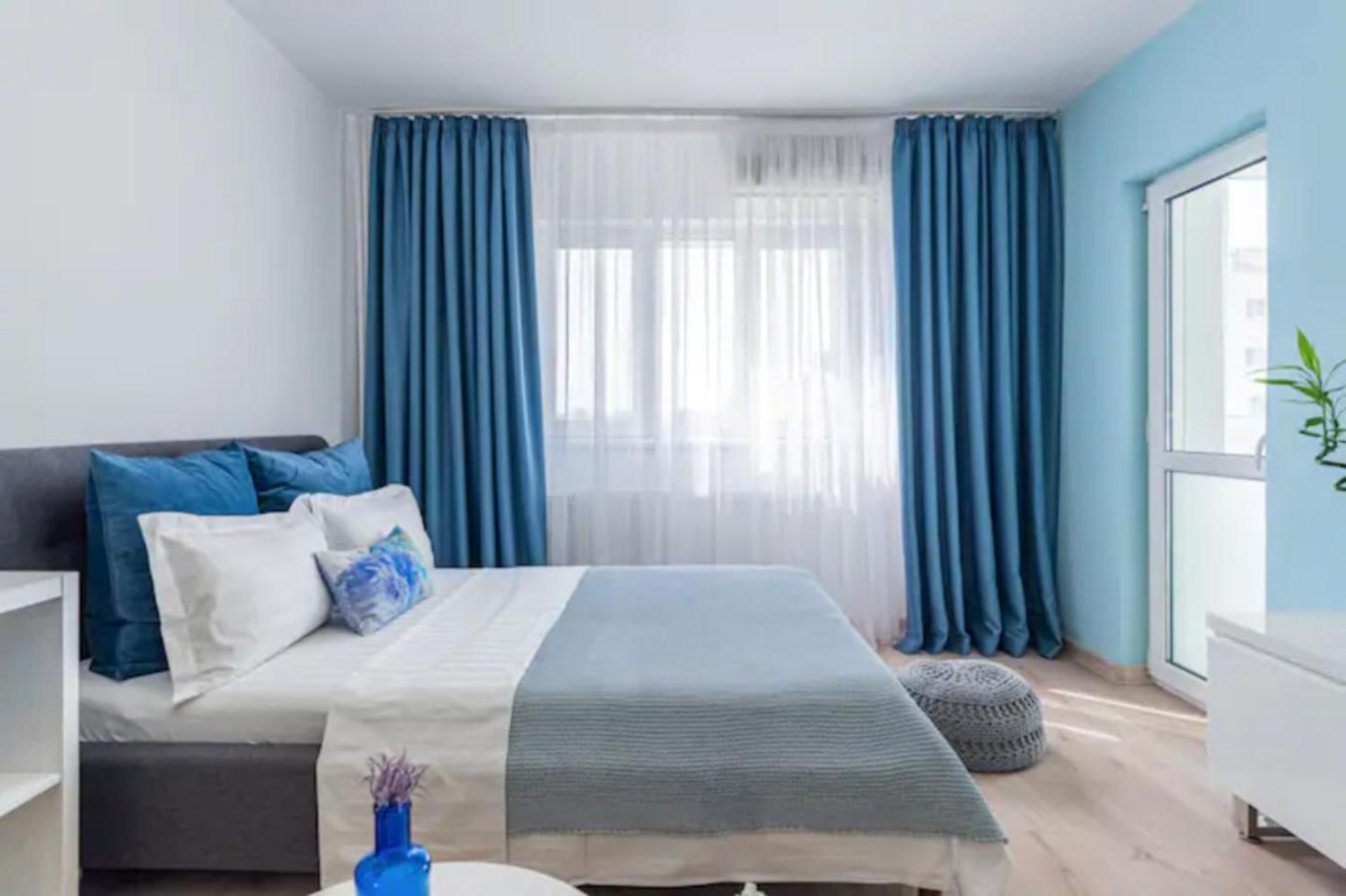 Cosy & Chic Studio Close By Victoria Square Букурещ Екстериор снимка